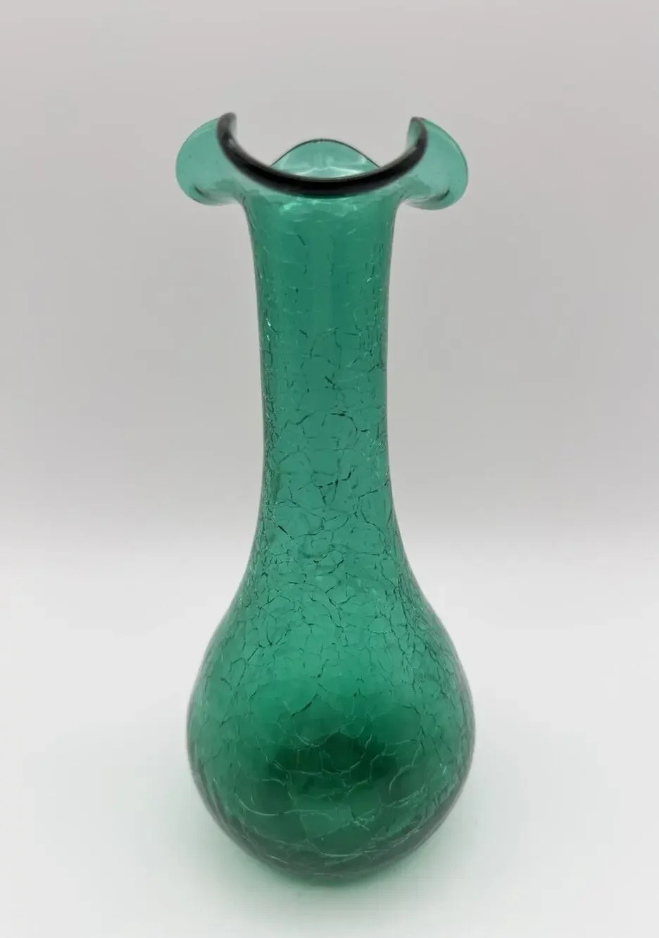 Hand Blown Emerald Green Crackle Glass Vase 7.5” Ruffled Rim Vintage Art Glass